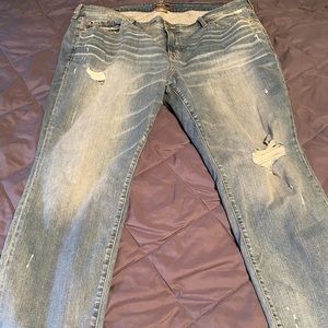 Torrid 20r boyfriend straight leg vintage stretch distressed jean EUC
